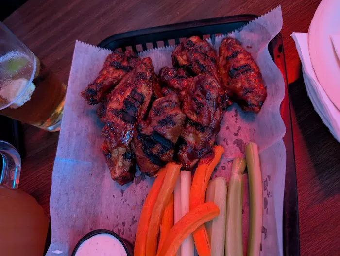 J T's Bar & Grill Picture 4