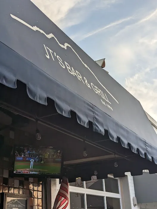 J T's Bar & Grill Picture 3