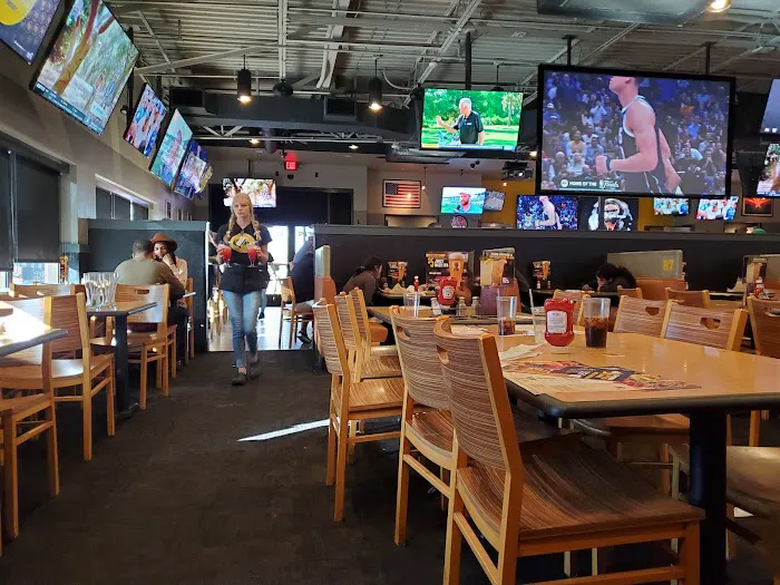 Buffalo Wild Wings Picture 3