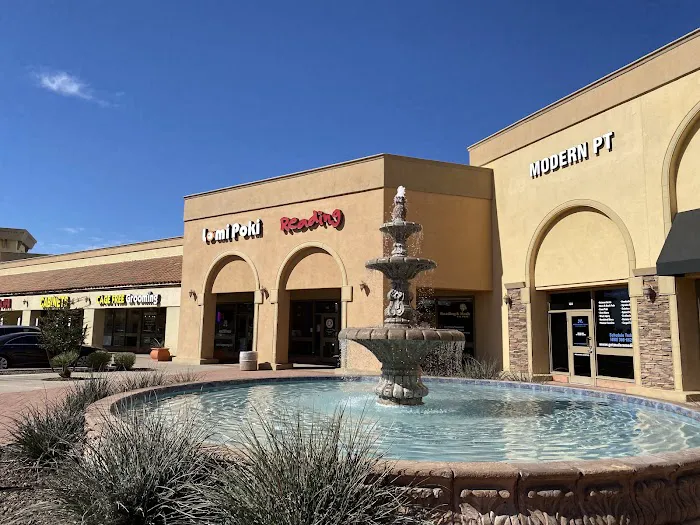 LOMI POKI - Poke & Grilled Picture 1