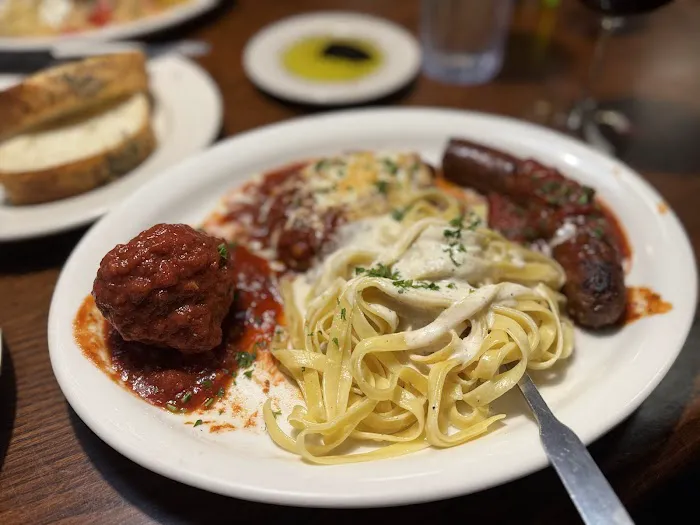 RigaTony's Authentic Italian Restaurant Picture 7