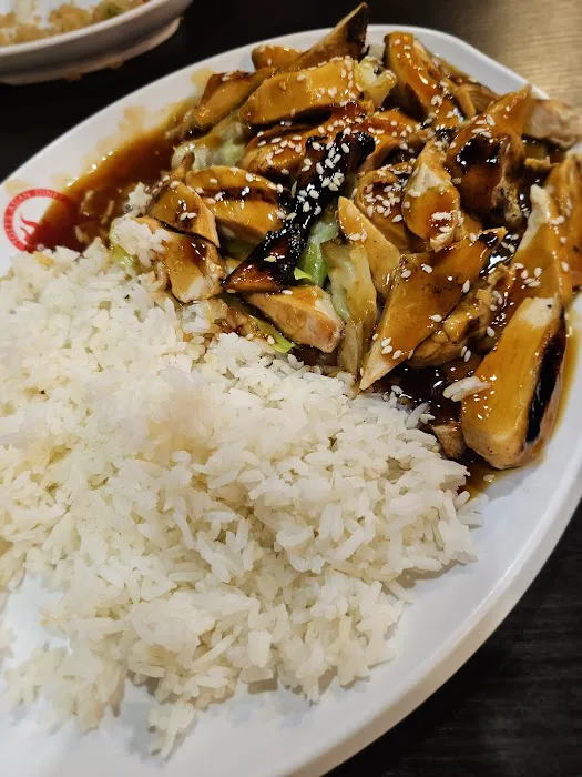 Totts Asian Diner Picture 3