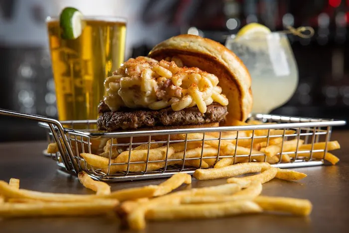 Brews - A Taphouse and Gourmet Burger Joint Picture 1