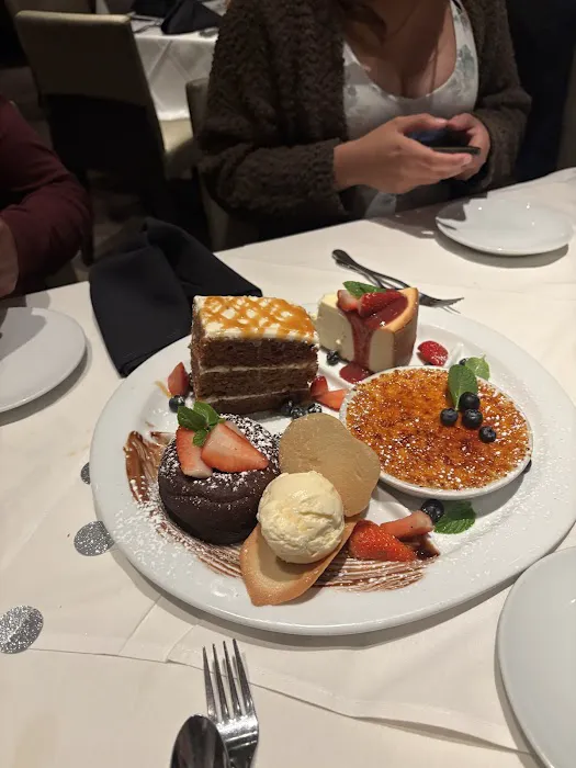 Fleming’s Prime Steakhouse & Wine Bar Picture 5