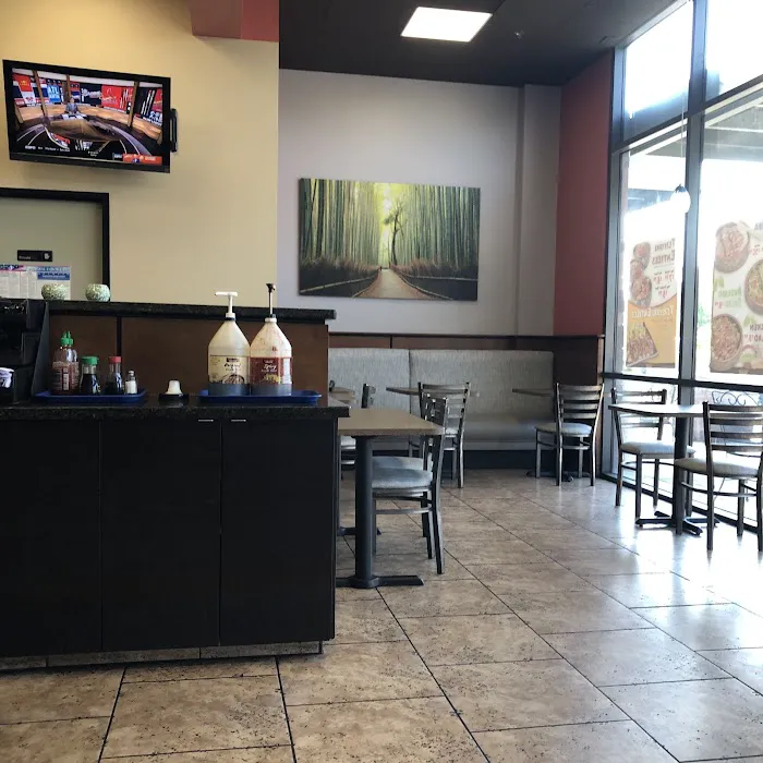 Yogis Grill Picture 10