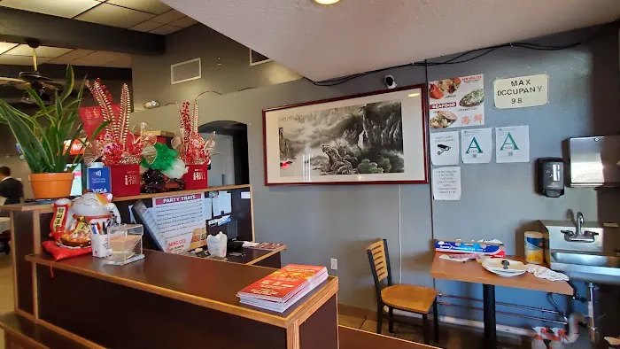 Ming-Gee Chinese Food Restaurant Picture 3