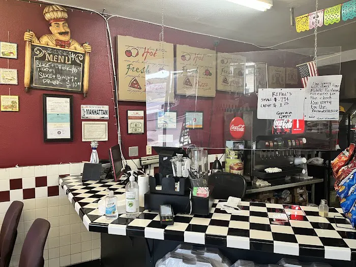 Giant Manhattan Pizza & Pastas Picture 3