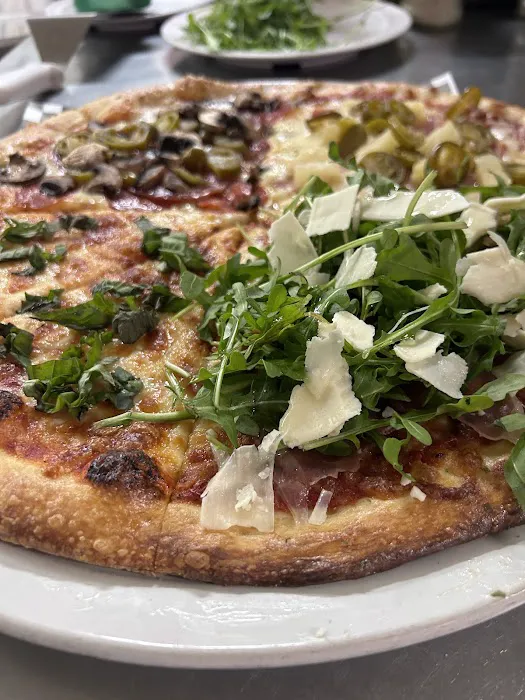 Giant Manhattan Pizza & Pastas Picture 8