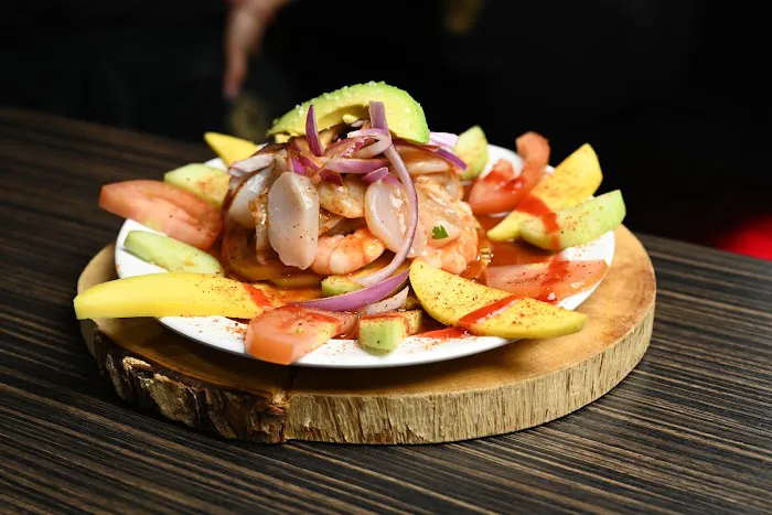 Mariscos y Sushi El Dorado Sin 3 Picture 2