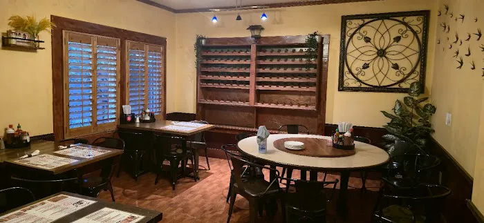 Little Saigon Restaurant Picture 4