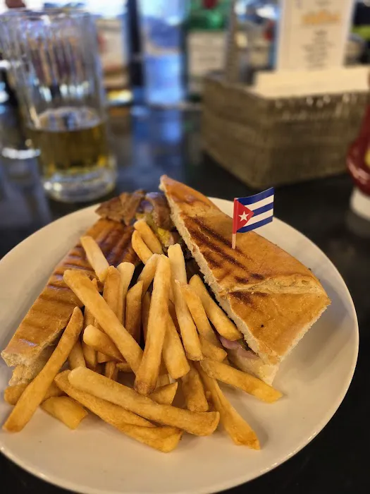 Cubanitas Kitchen Picture 3