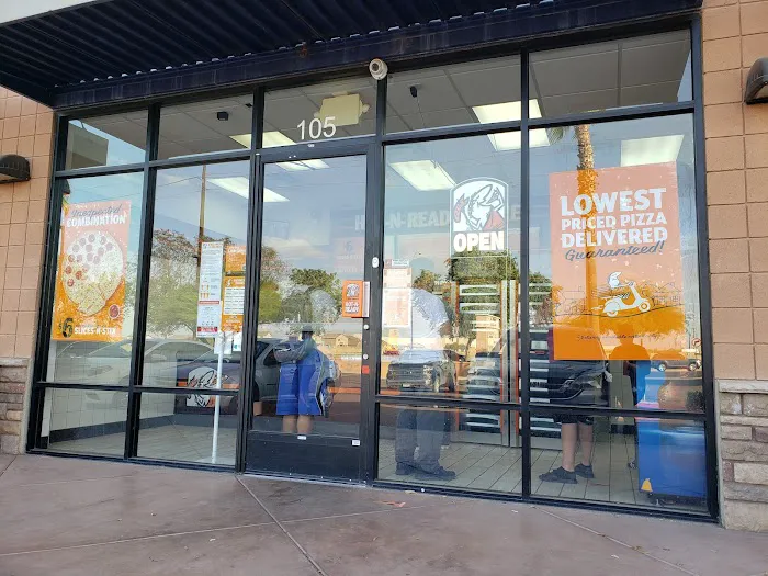 Little Caesars Pizza Picture 9