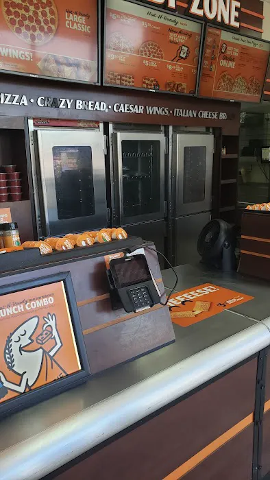 Little Caesars Pizza Picture 3