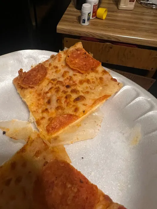 Little Caesars Pizza Picture 5