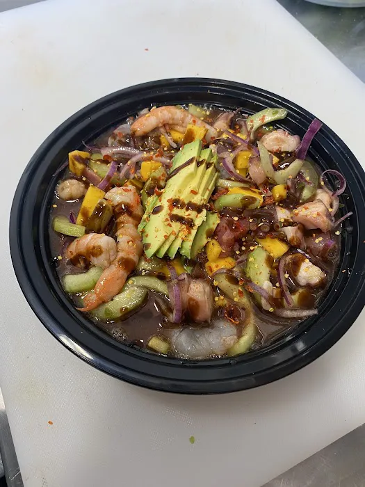 Clamatos y Mariscos (El Willy) Picture 1