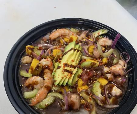 Clamatos y Mariscos (El Willy)