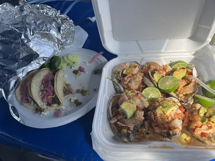 Tacos & Mariscos Fili Picture 1