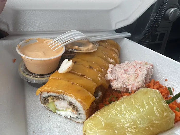 Sushi Y Tacos Del Valle Picture 3