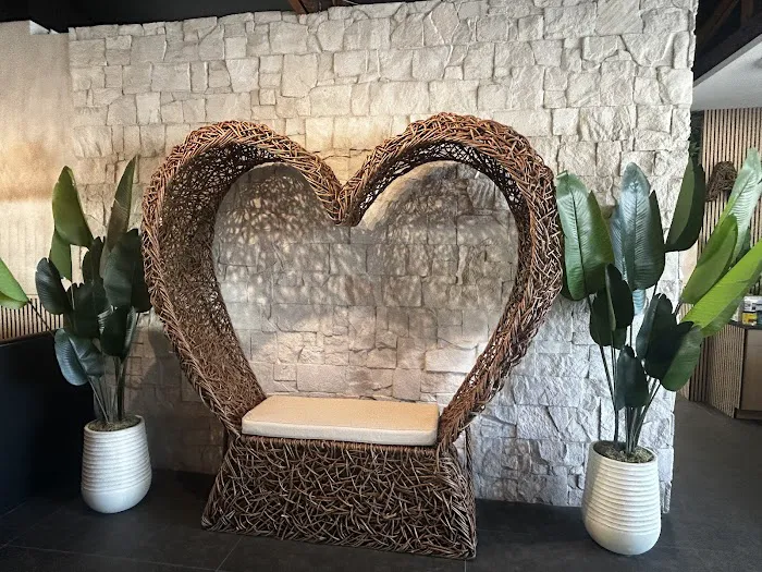 Ahuevo Café Picture 5