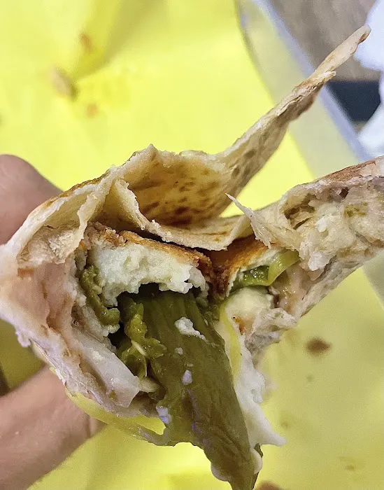 Arreburro Burritos+Quesadillas Picture 4