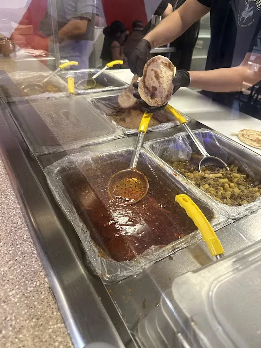 Arreburro Burritos+Quesadillas Picture 6