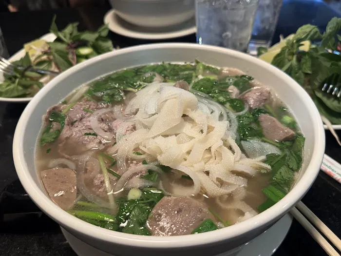 Zona Pho (83rd Ave) Picture 1