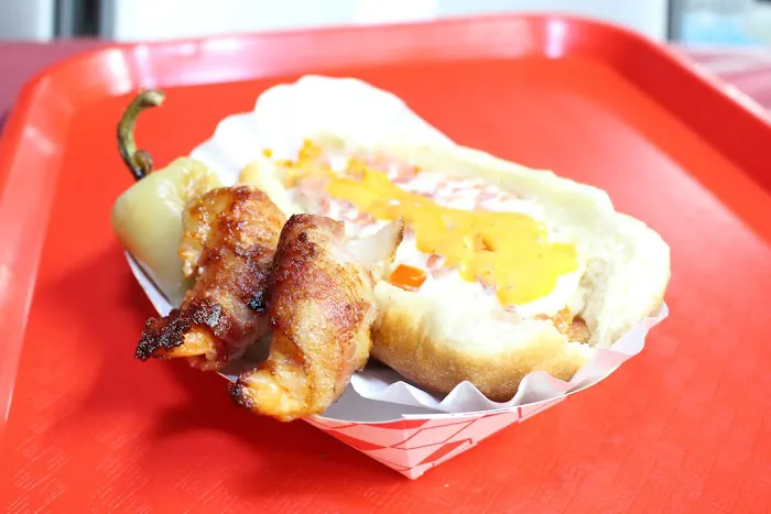 Guillermo's tacos y hotdogs Picture 6