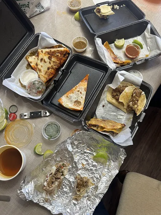 Fufu's Tacos and Burritos Picture 2