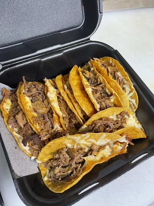 Fufu's Tacos and Burritos Picture 8