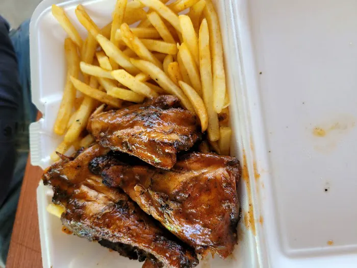 Dave Jamaican Kitchen and market Picture 8