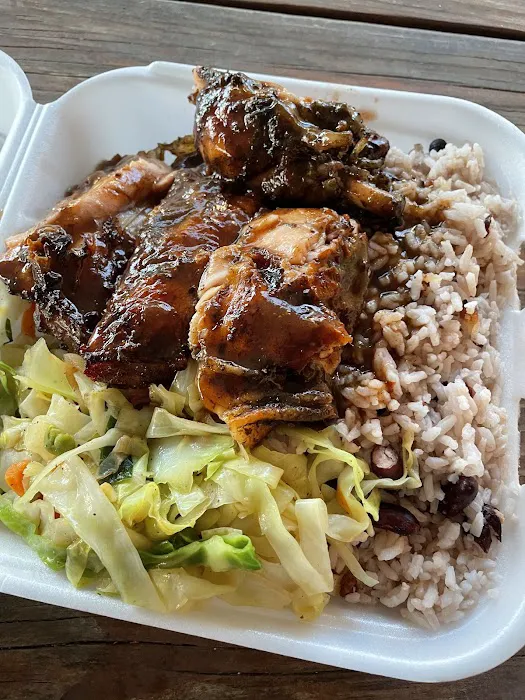 Dave Jamaican Kitchen and market Picture 5