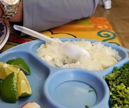 SUPER TACOS LOS CUAIS DE LAGOS