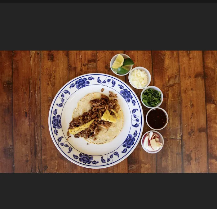 SUPER TACOS LOS CUAIS DE LAGOS Picture 10