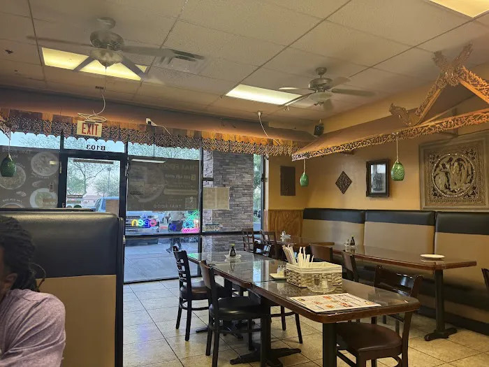 Glendale Sala Thai Restaurant Picture 9