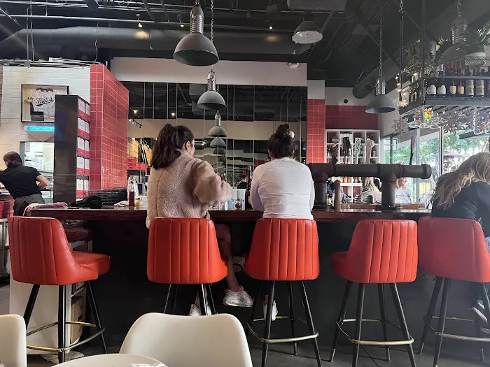 Pomo Pizzeria - Biltmore Picture 1