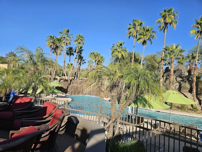 Hole-In-The-Wall BBQ Joint Picture 3