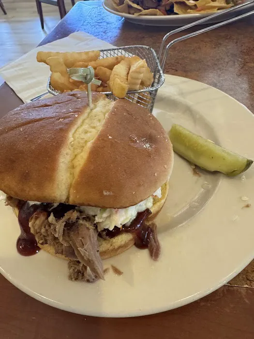 Hole-In-The-Wall BBQ Joint Picture 5