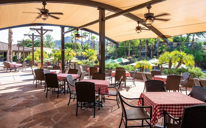 Hole-In-The-Wall BBQ Joint Picture 4