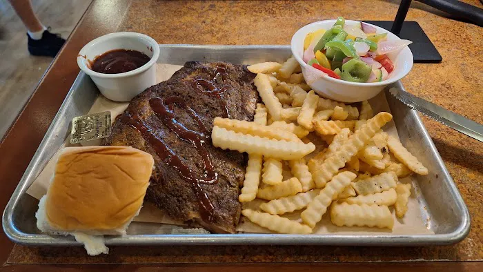 Hole-In-The-Wall BBQ Joint Picture 1