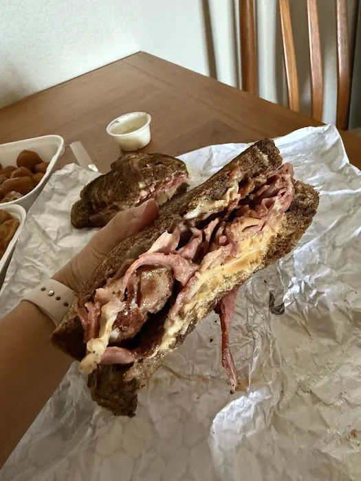 Outta Bronx Picture 4