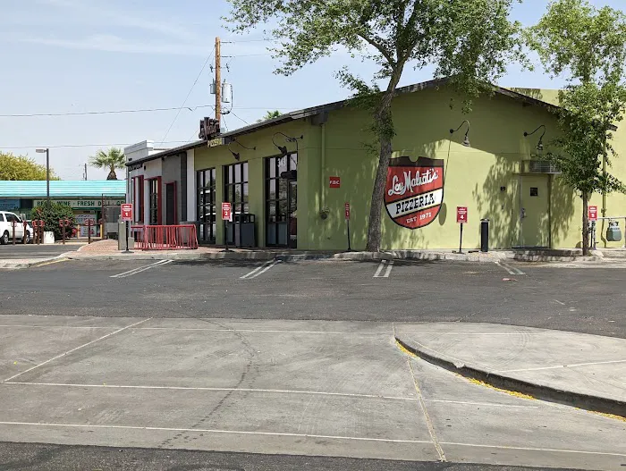 Lou Malnati's Pizzeria Picture 9