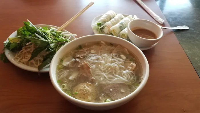 Phở Nhật Restaurant Picture 3