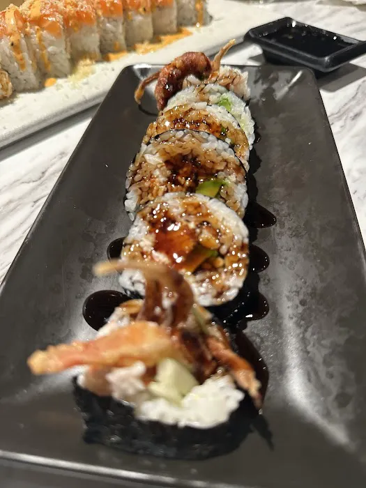 Zu Izakaya Sushi Bar Picture 1