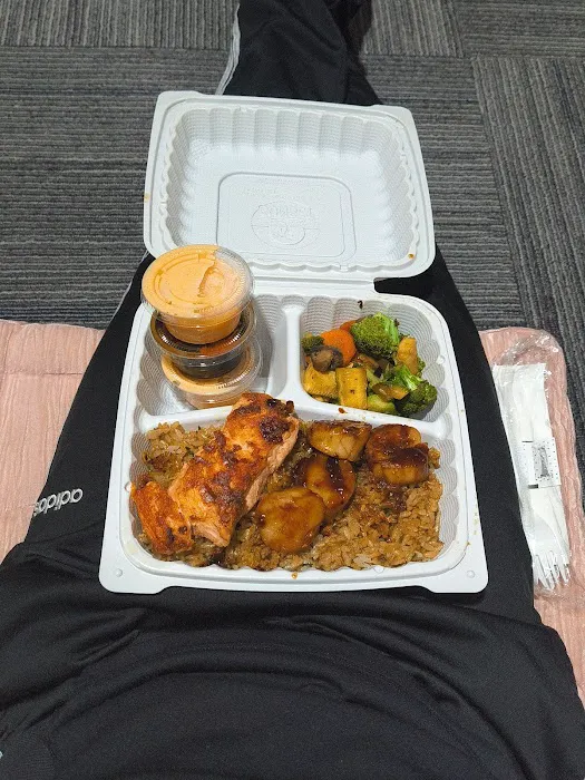 Rockstar Hibachi - Food Truck Picture 3