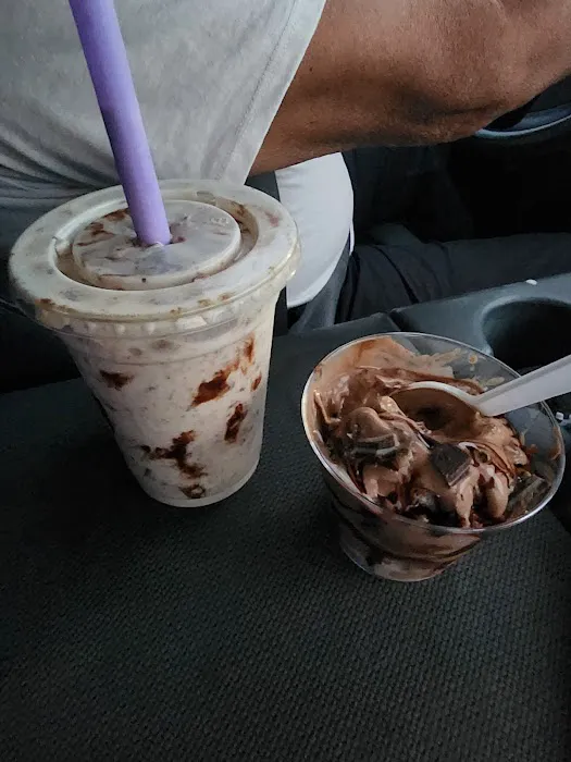 XRewind - Soft Serve + Tea + Biryani + Sandwich Picture 5