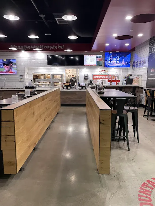 Mountain Mike's Pizza Picture 4