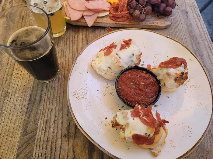 Good Time Charli's Picture 3