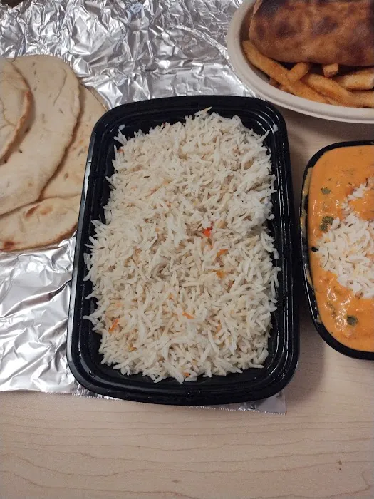 Halal Naan & Curry Picture 2