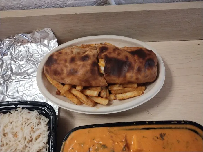Halal Naan & Curry Picture 3