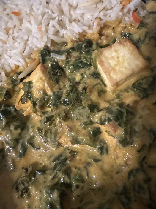 Halal Naan & Curry Picture 7